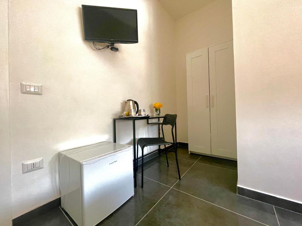B&B La Fenice Pompei Bagian luar foto